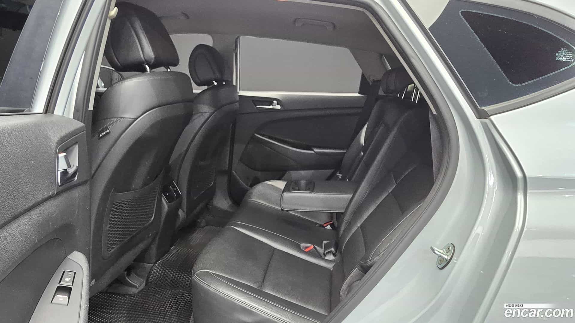 Tucson Hyundai 2016.8-OPTION-016