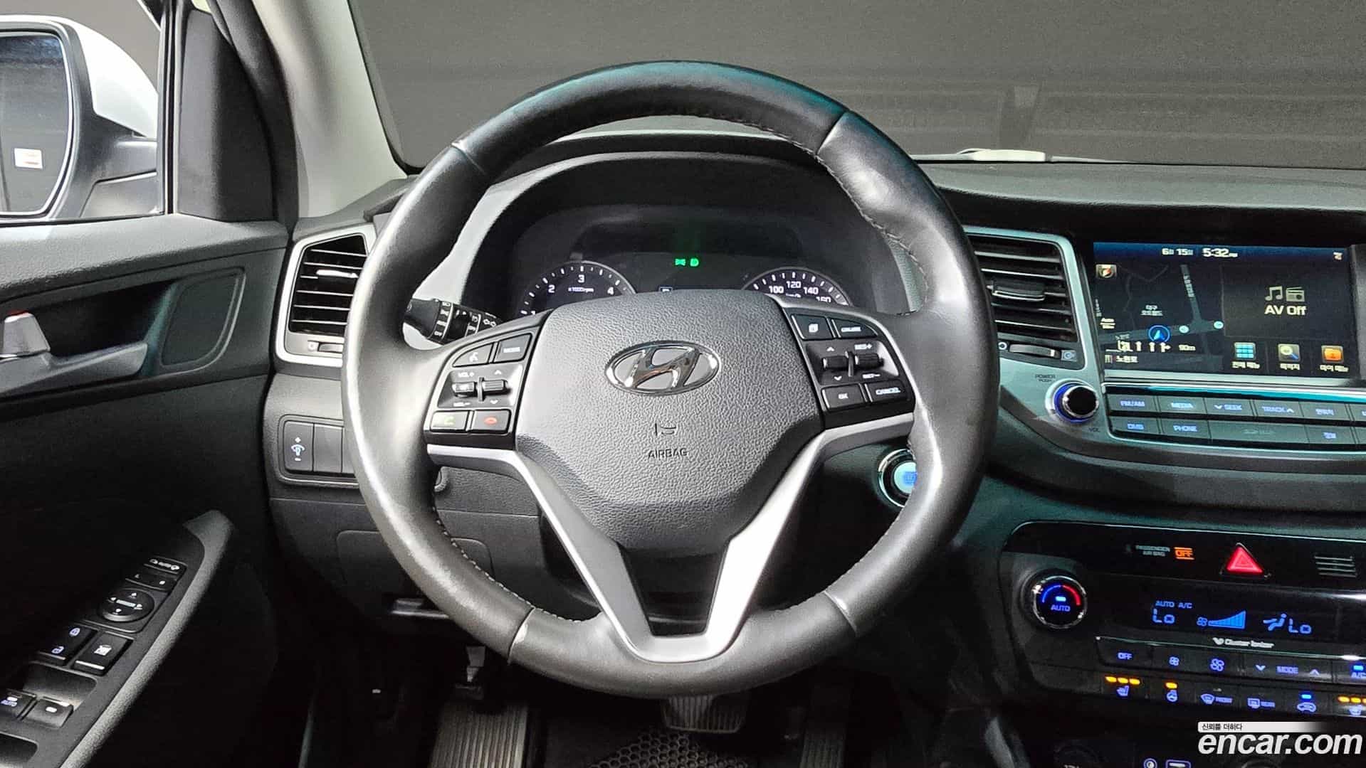 Tucson Hyundai 2016.8-OPTION-017