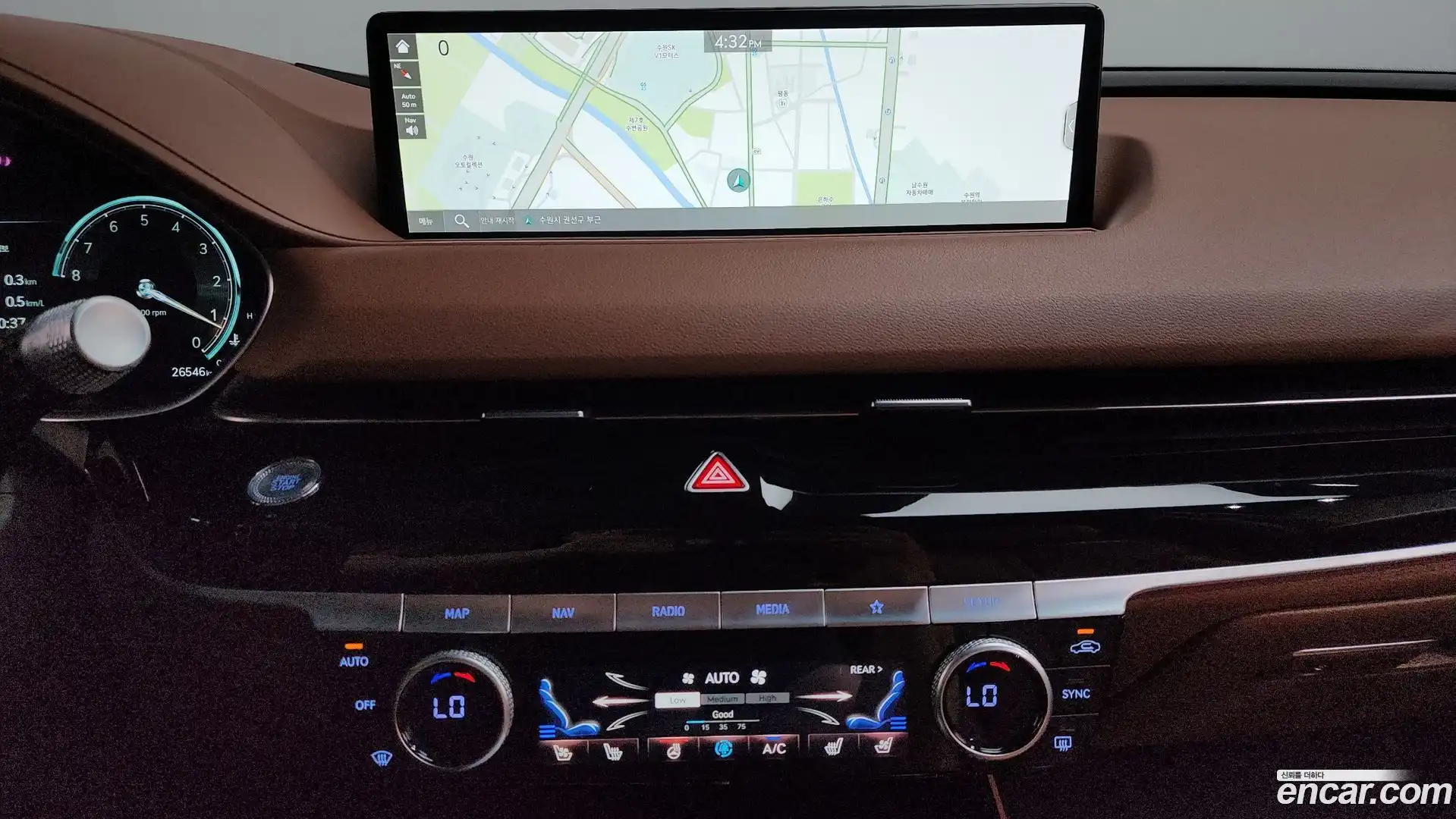 G80 Genesis 2022.3-OPTION-016