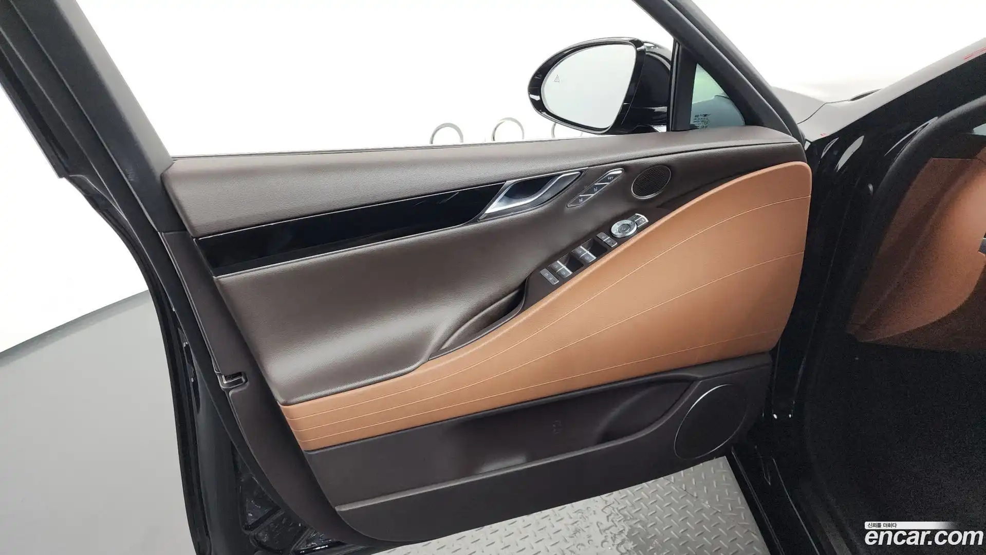 G80 Genesis 2022.3-INNER-034