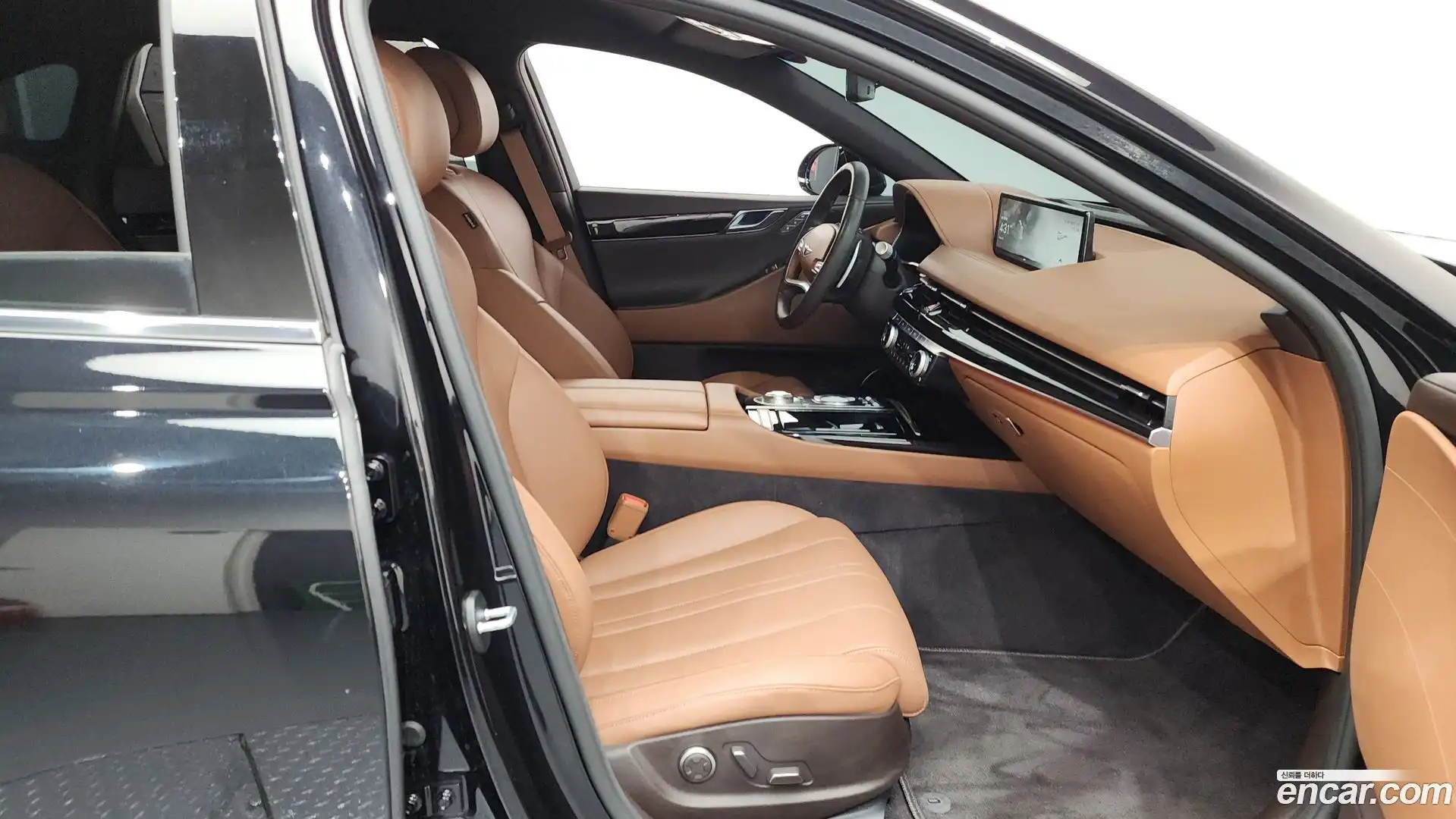 G80 Genesis 2022.3-INNER-036