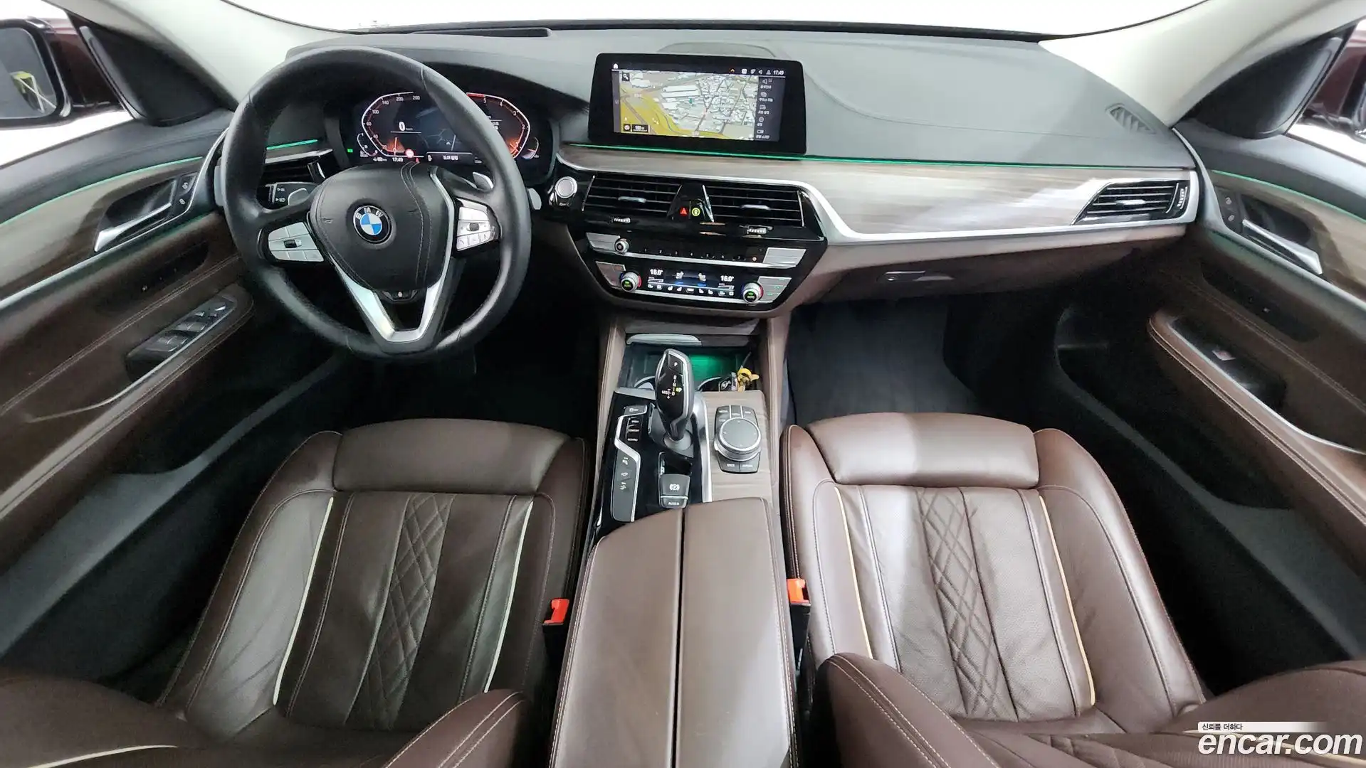 Gran Turismo BMW 2020.1-INNER-007