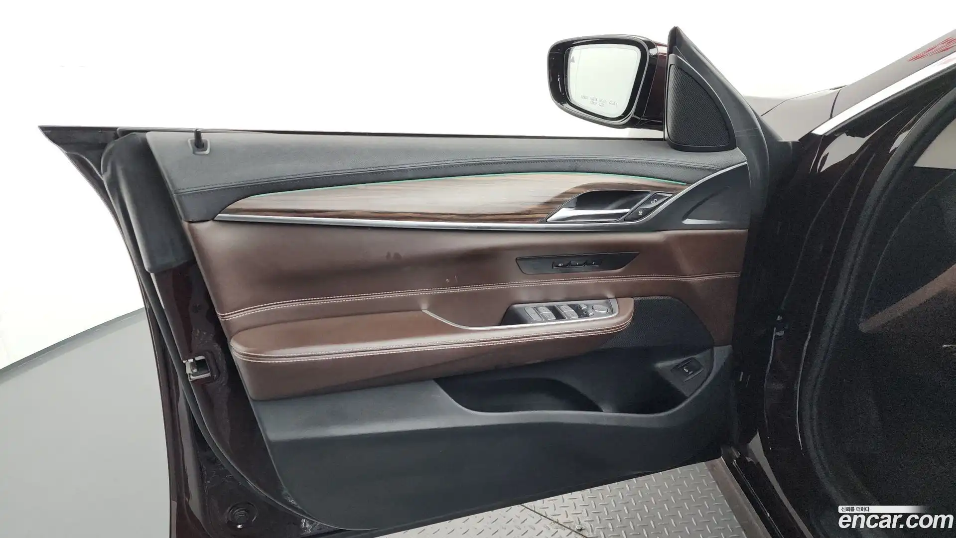 Gran Turismo BMW 2020.1-INNER-034