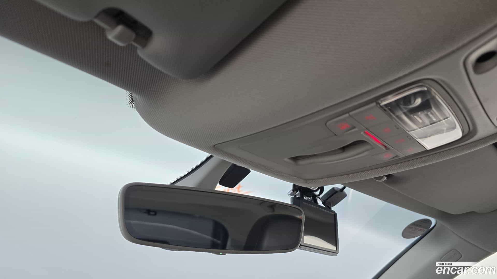 Q3 Audi 2015.10-OPTION-024