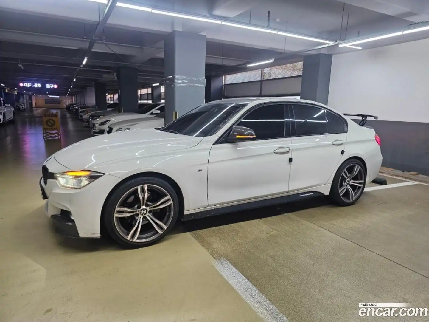 3-Series BMW 2018.0-OUTER-003