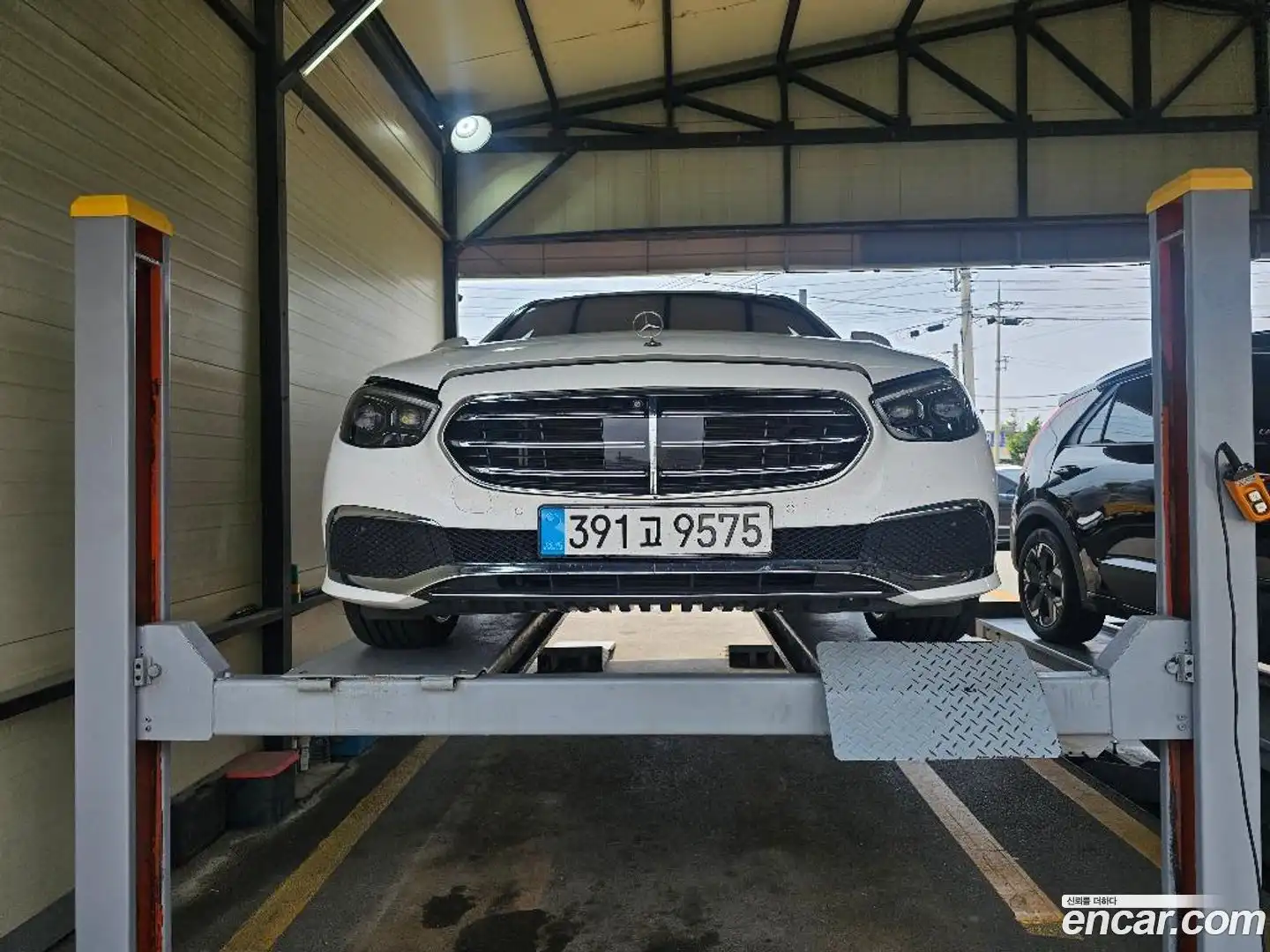 E-Class Mercedes-Benz 2023.5-OUTER-001