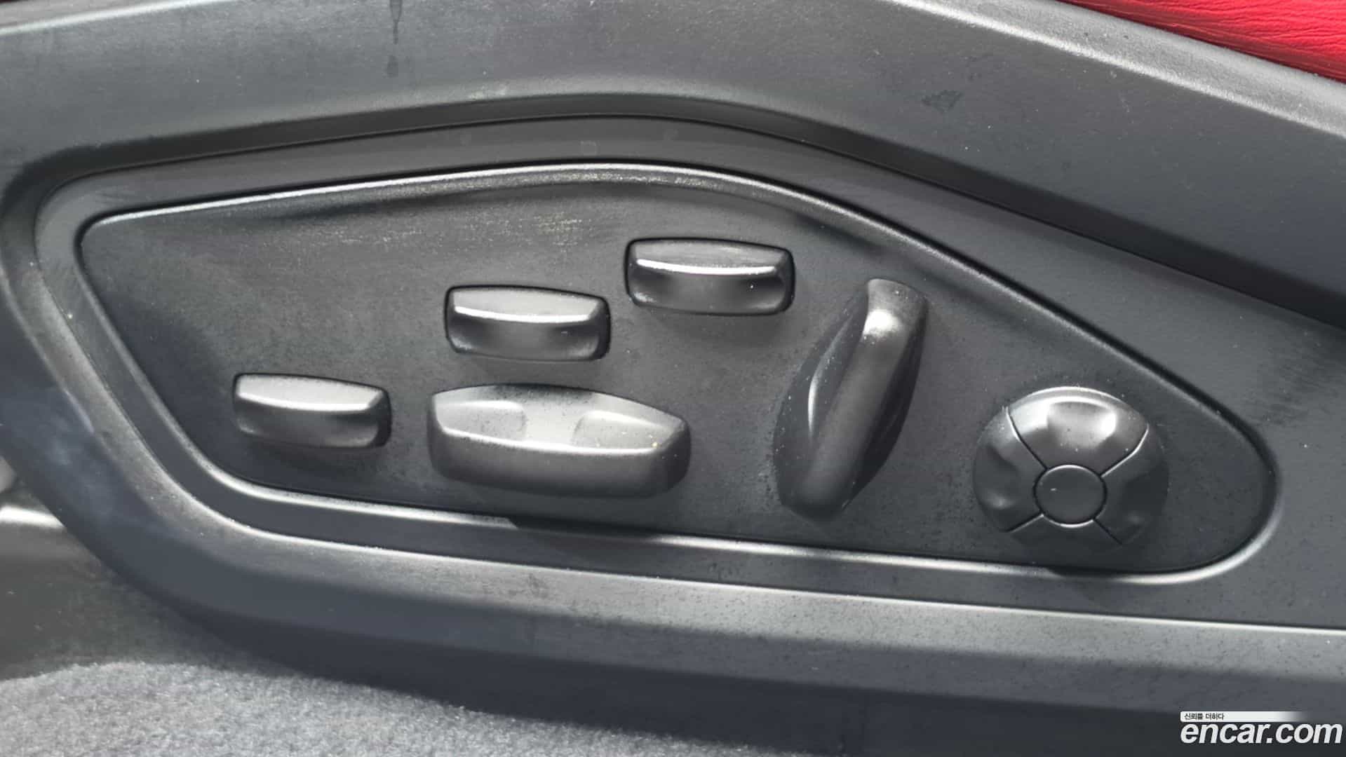 Taycan Porsche 2021.7-OPTION-024
