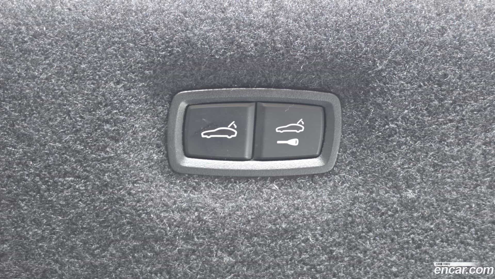 Taycan Porsche 2021.7-OPTION-040