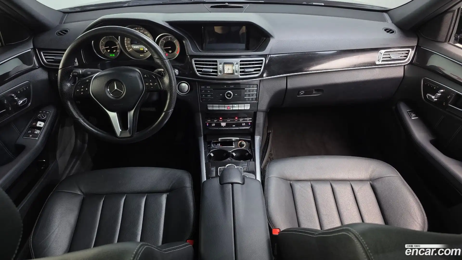 E-Class Mercedes-Benz 2016.2-INNER-007
