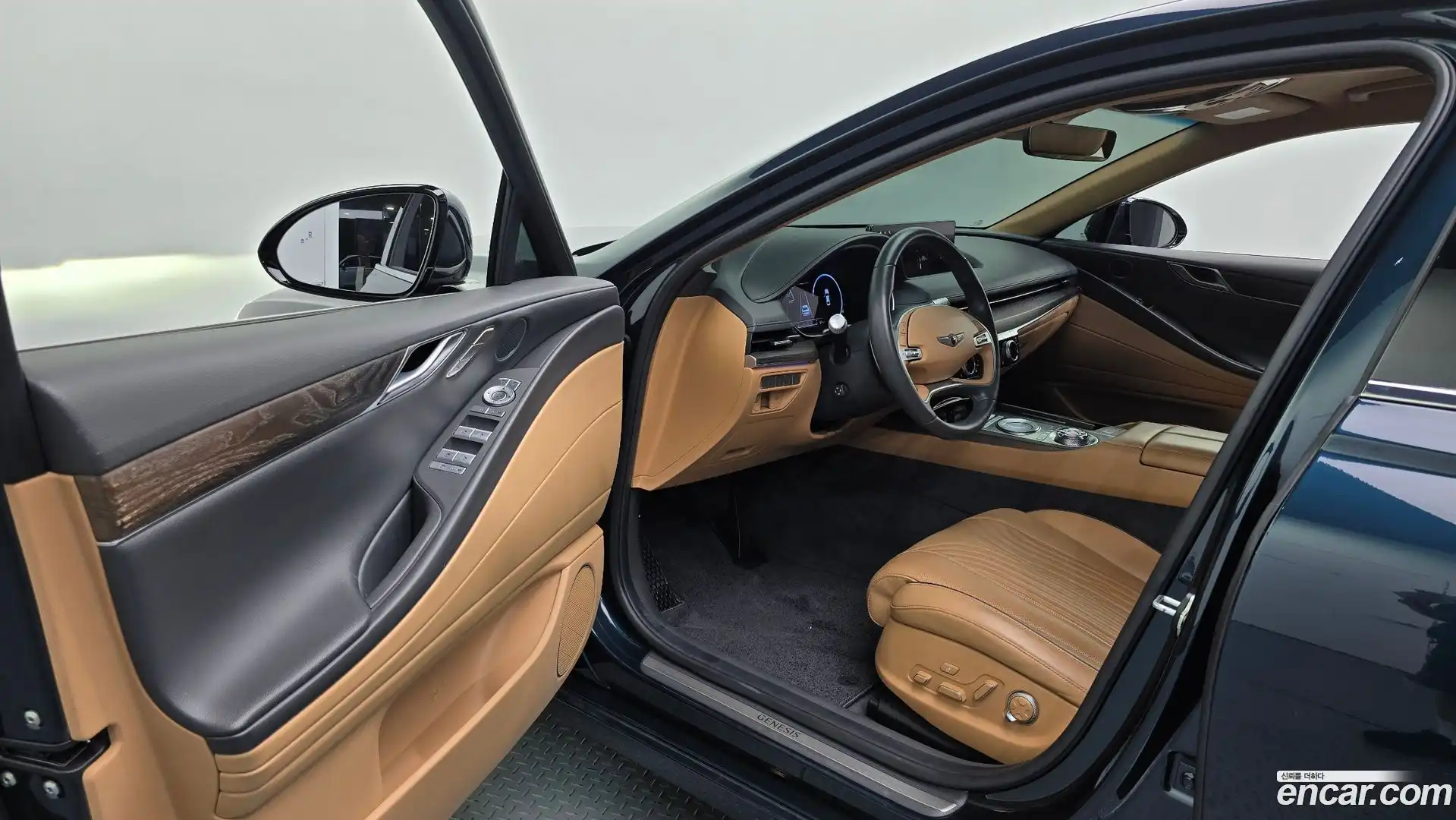 G80 Genesis 2021.0-INNER-010