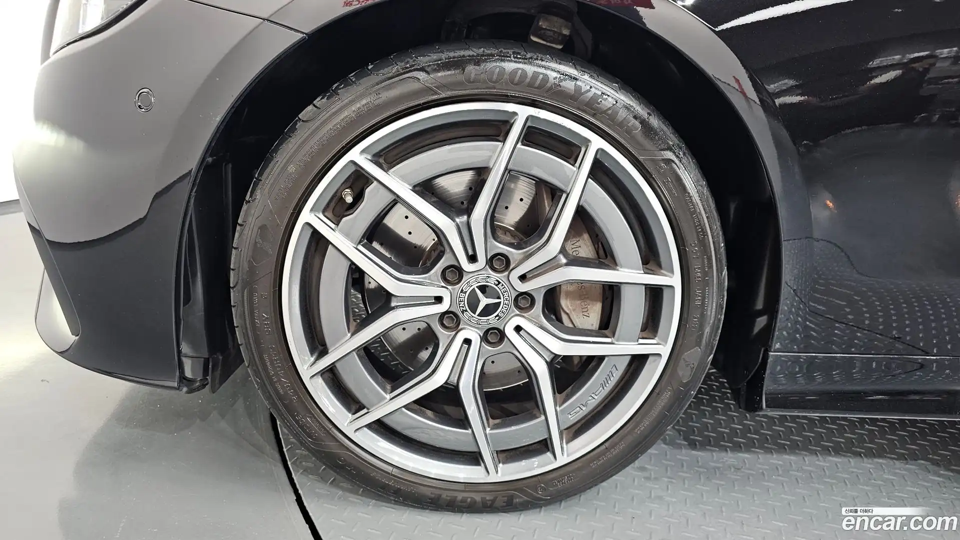 E-Class Mercedes-Benz 2022.11-OUTER-005
