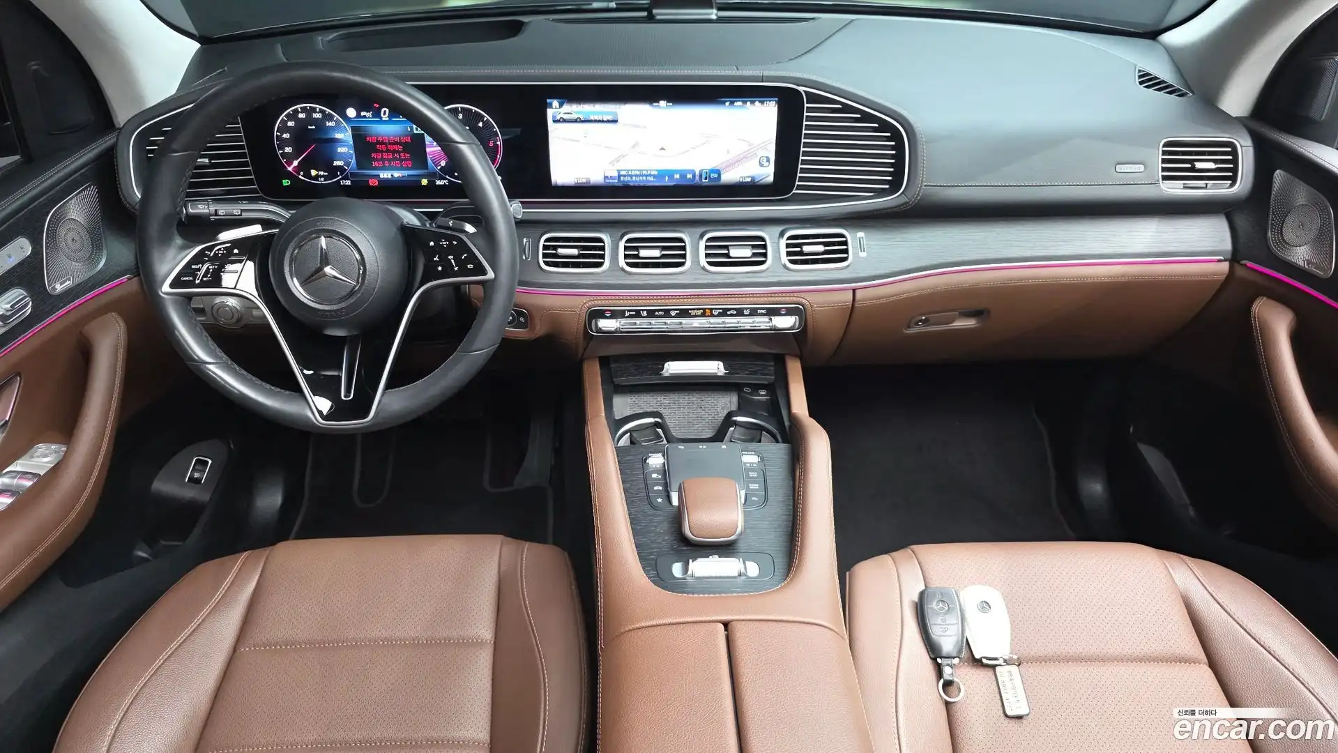 GLE-Class Mercedes-Benz 2023.8-INNER-007
