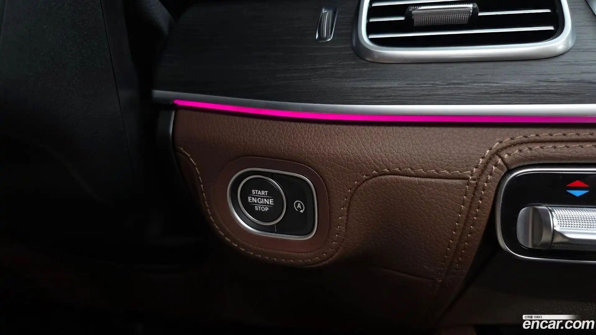 GLE-Class Mercedes-Benz 2023.8-OPTION-051