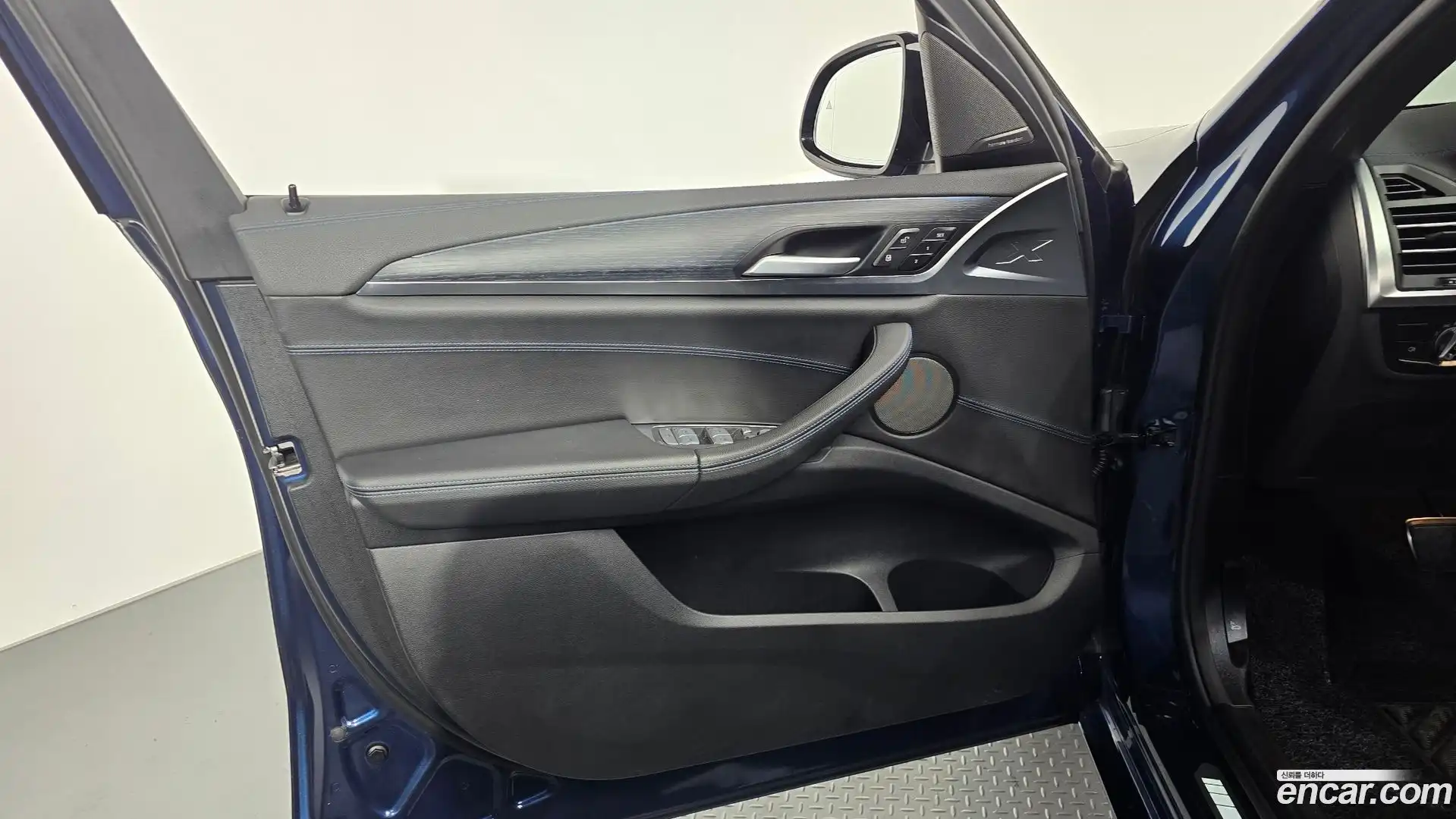 iX3 BMW 2024.2-INNER-034