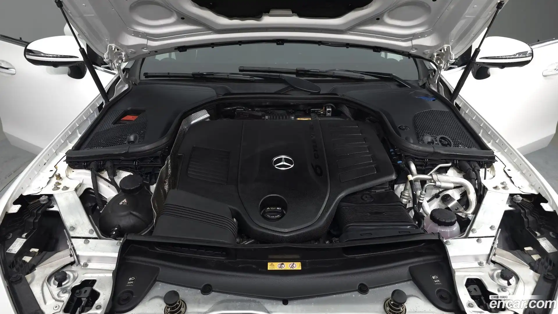 CLS-Class Mercedes-Benz 2021.11-OUTER-006