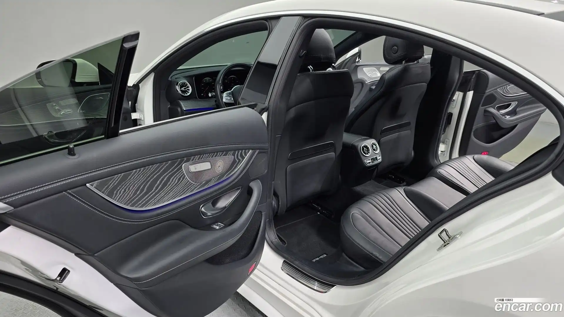 CLS-Class Mercedes-Benz 2021.11-OPTION-016