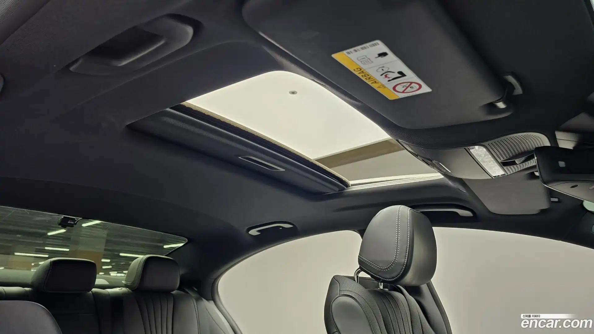 CLS-Class Mercedes-Benz 2021.11-OPTION-017