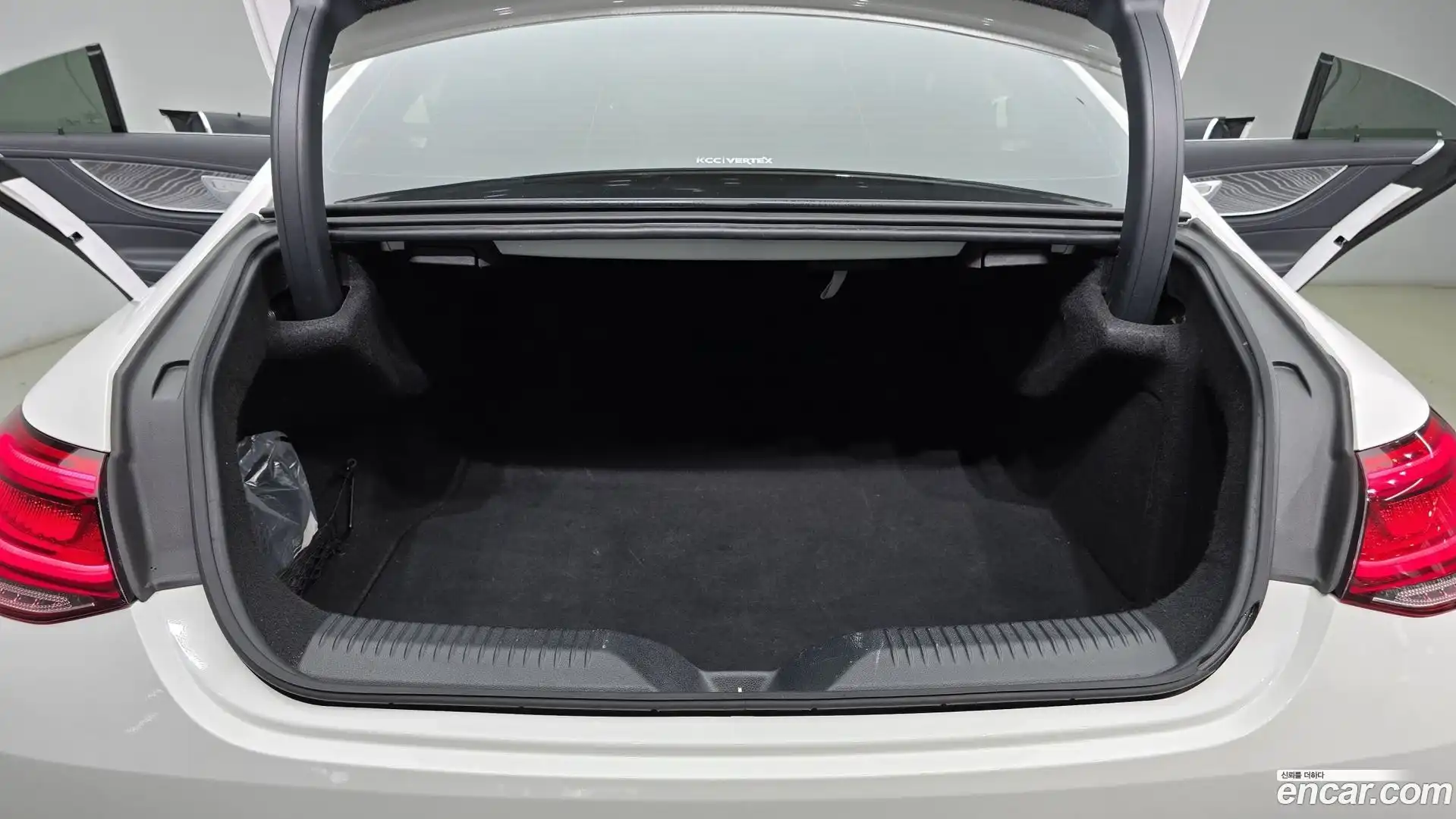 CLS-Class Mercedes-Benz 2021.11-OPTION-023