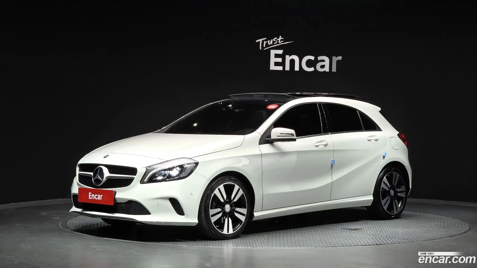A-Class Mercedes-Benz 2017.11-OUTER-001