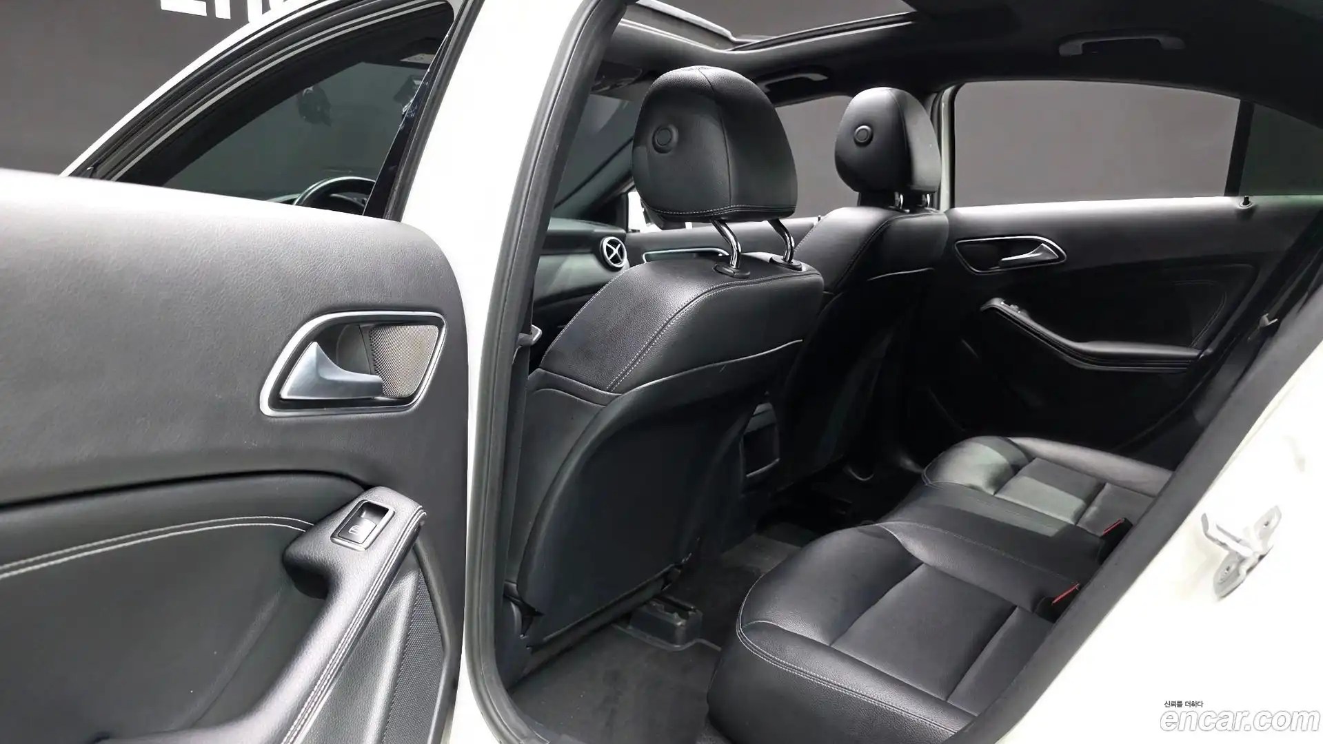 A-Class Mercedes-Benz 2017.11-OPTION-015