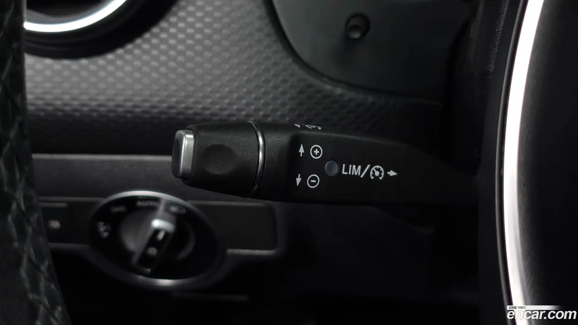 A-Class Mercedes-Benz 2017.11-OPTION-021
