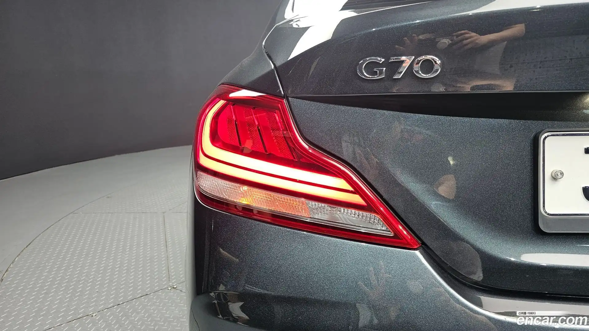 G70 Genesis 2018.7-OUTER-033