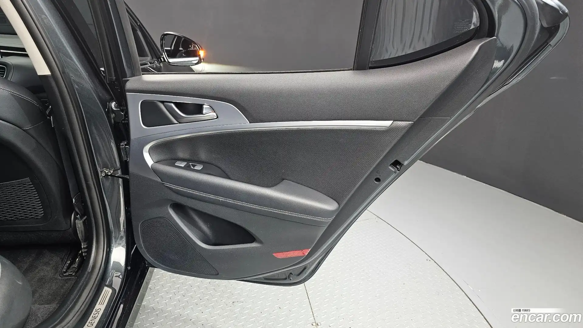 G70 Genesis 2018.7-INNER-035