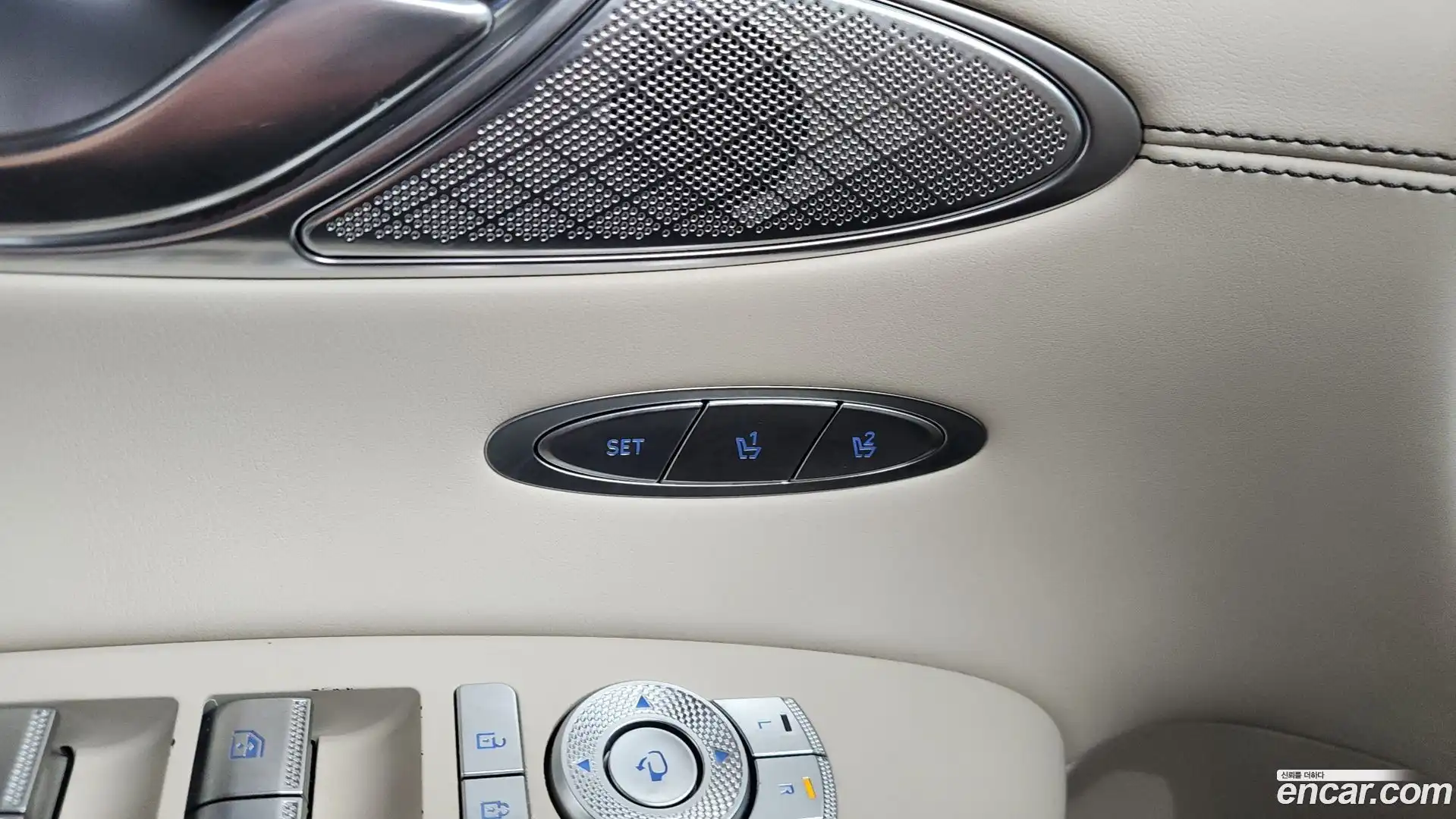 GV70 Genesis 2022.0-OPTION-043