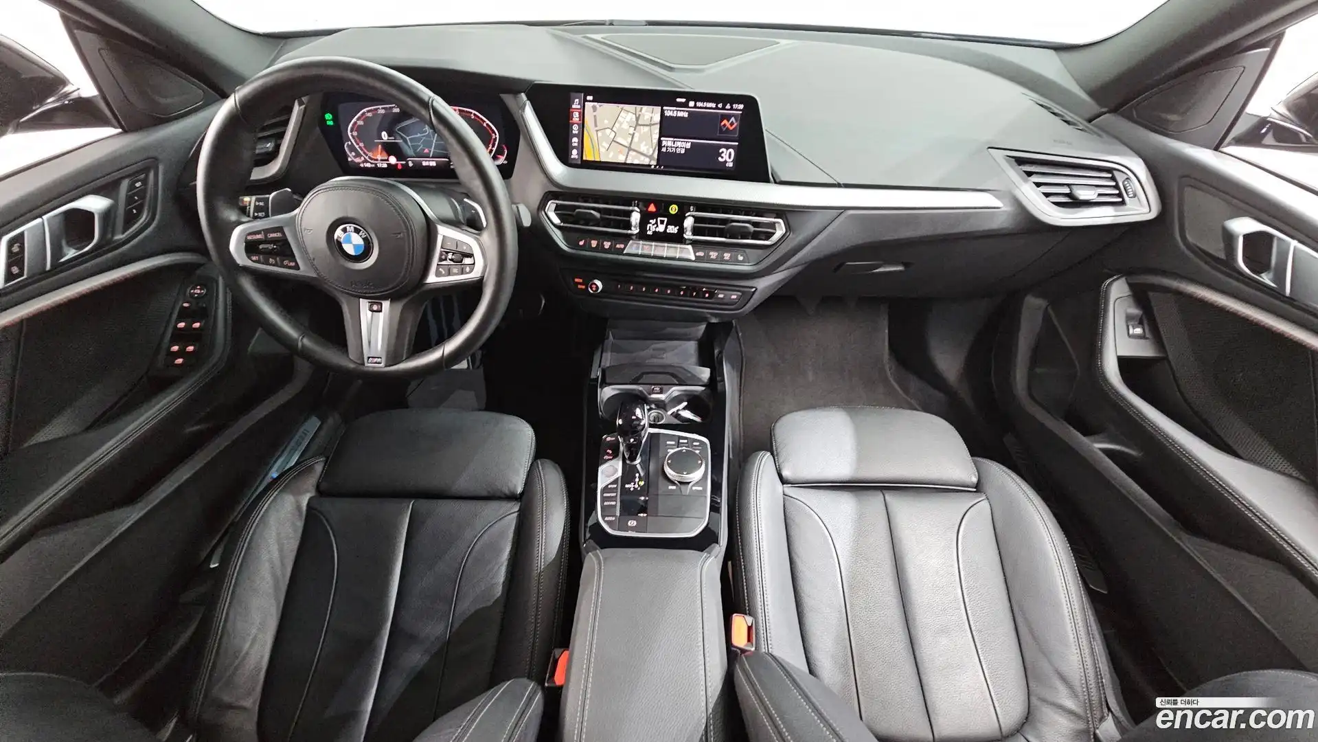 2-Series BMW 2022.7-INNER-007