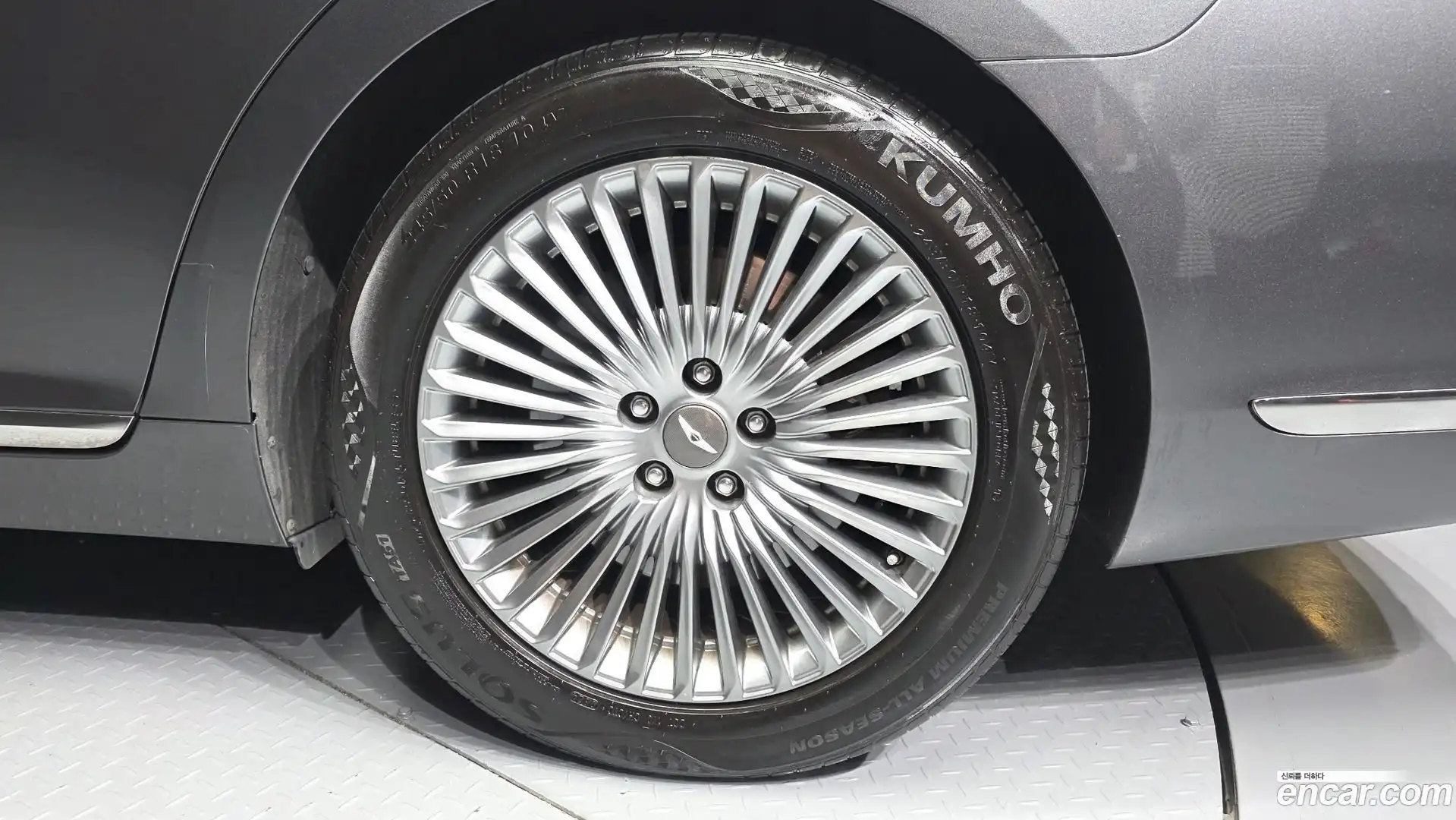 G90 Genesis 2019.0-OUTER-031