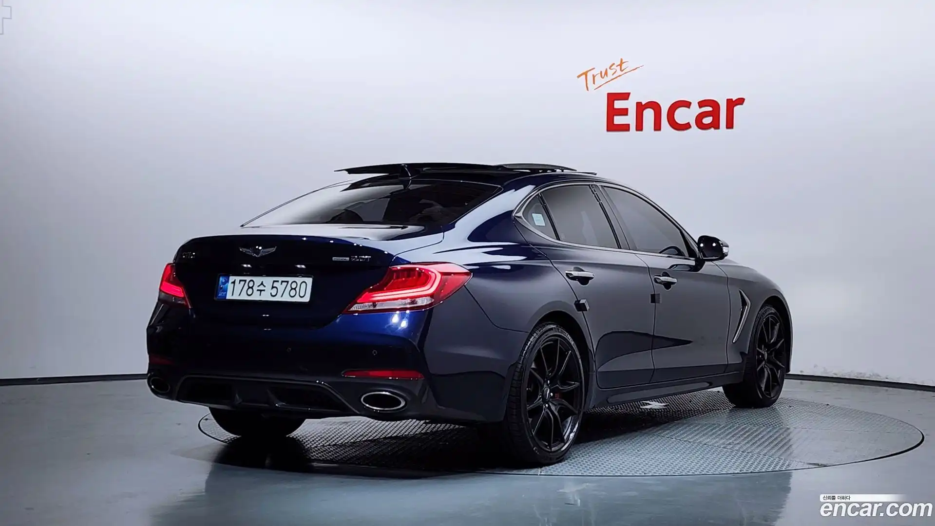 G70 Genesis 2018.0-OUTER-002