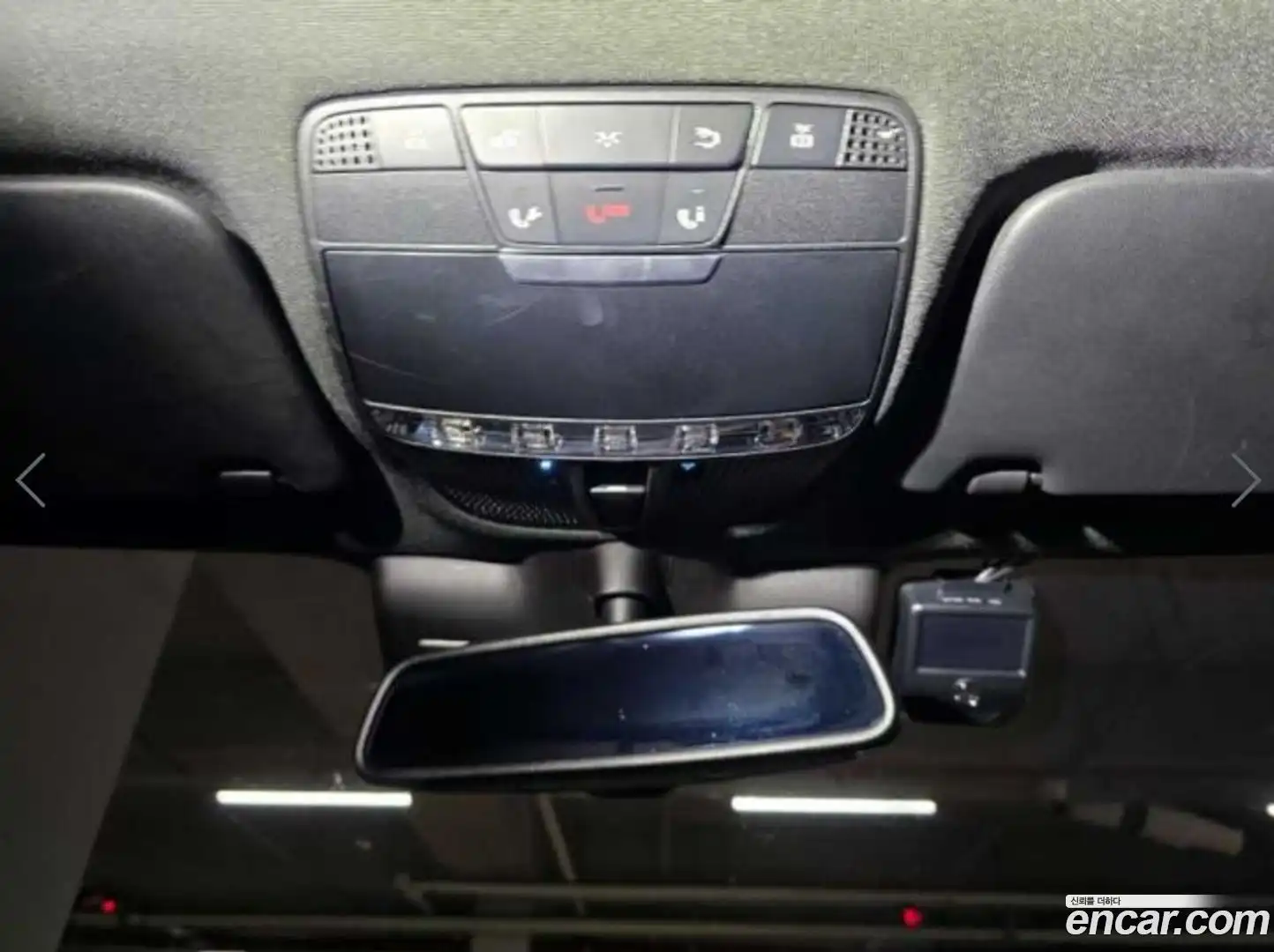 GLC-Class Mercedes-Benz 2019.2-INNER-008