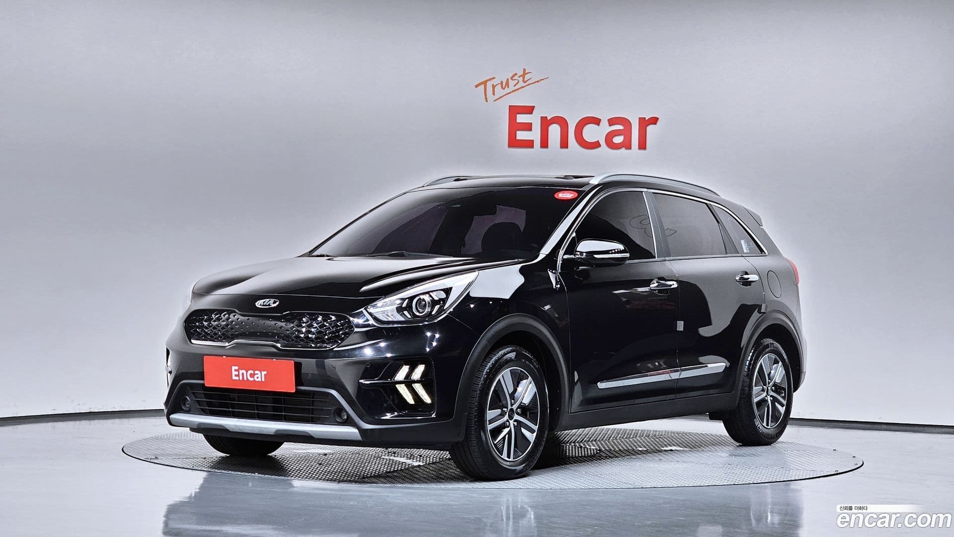 Main__Slider__Photo:Niro Kia 2021.0-0