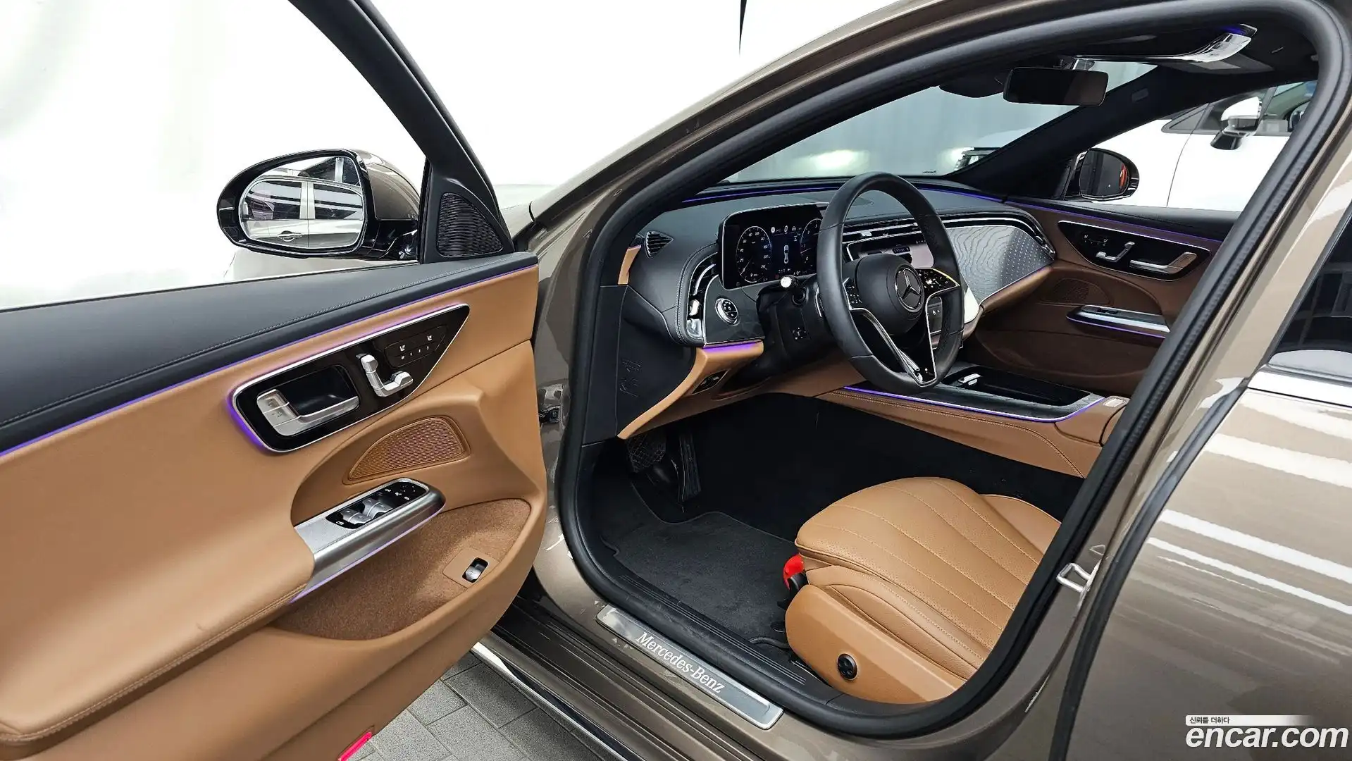 E-Class Mercedes-Benz 2025.8-INNER-010