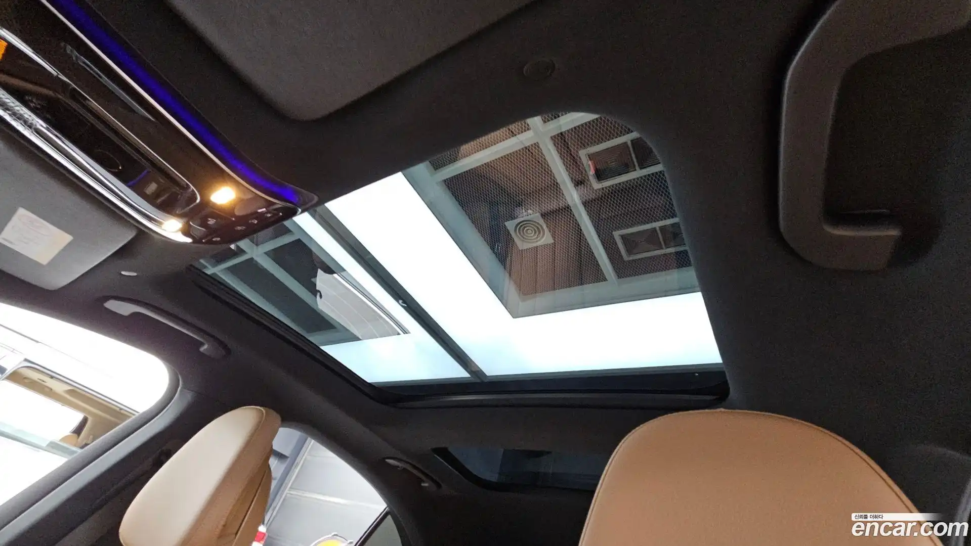 E-Class Mercedes-Benz 2025.8-OPTION-021