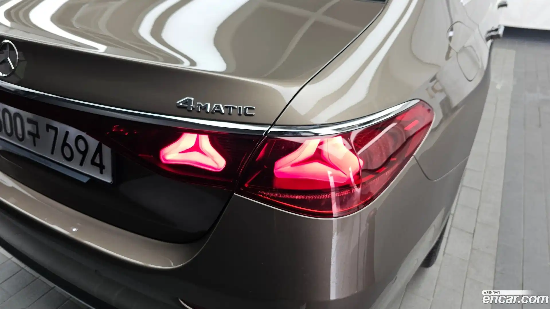 E-Class Mercedes-Benz 2025.8-OUTER-033