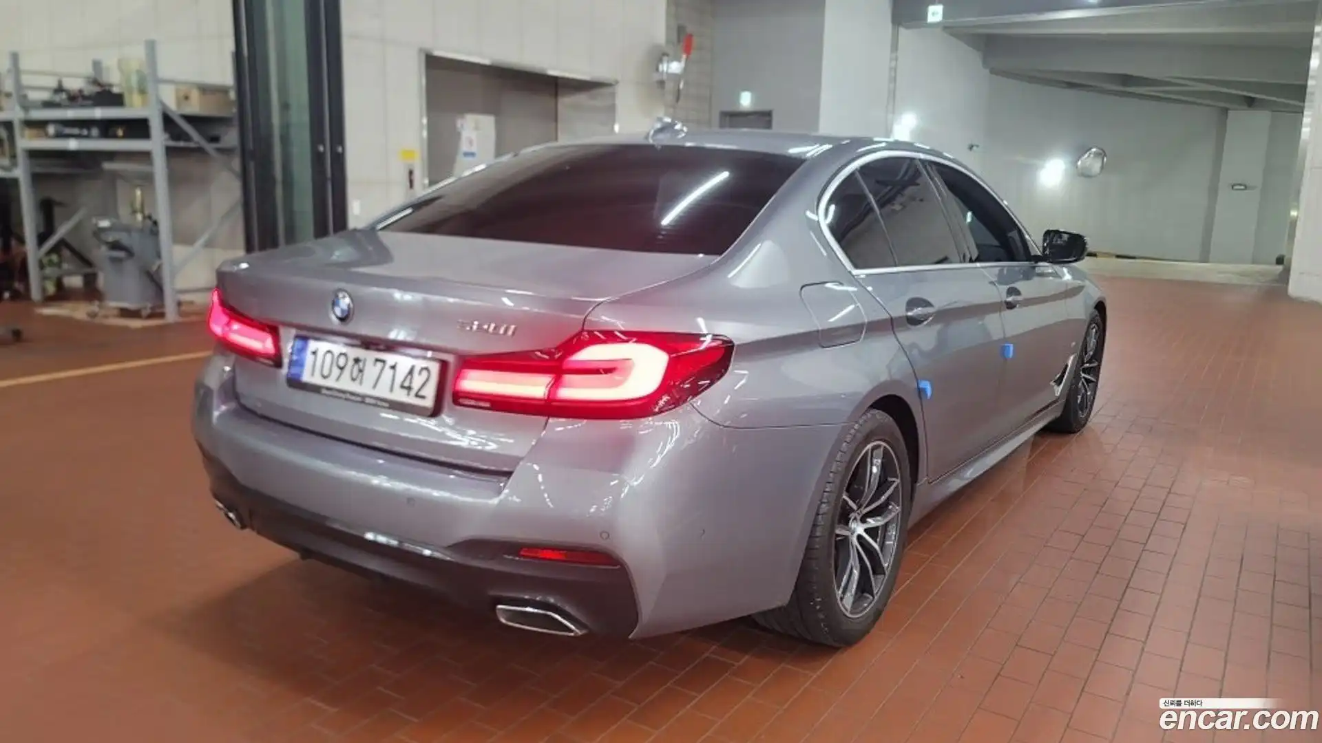 5-Series BMW 2023.2-OUTER-002