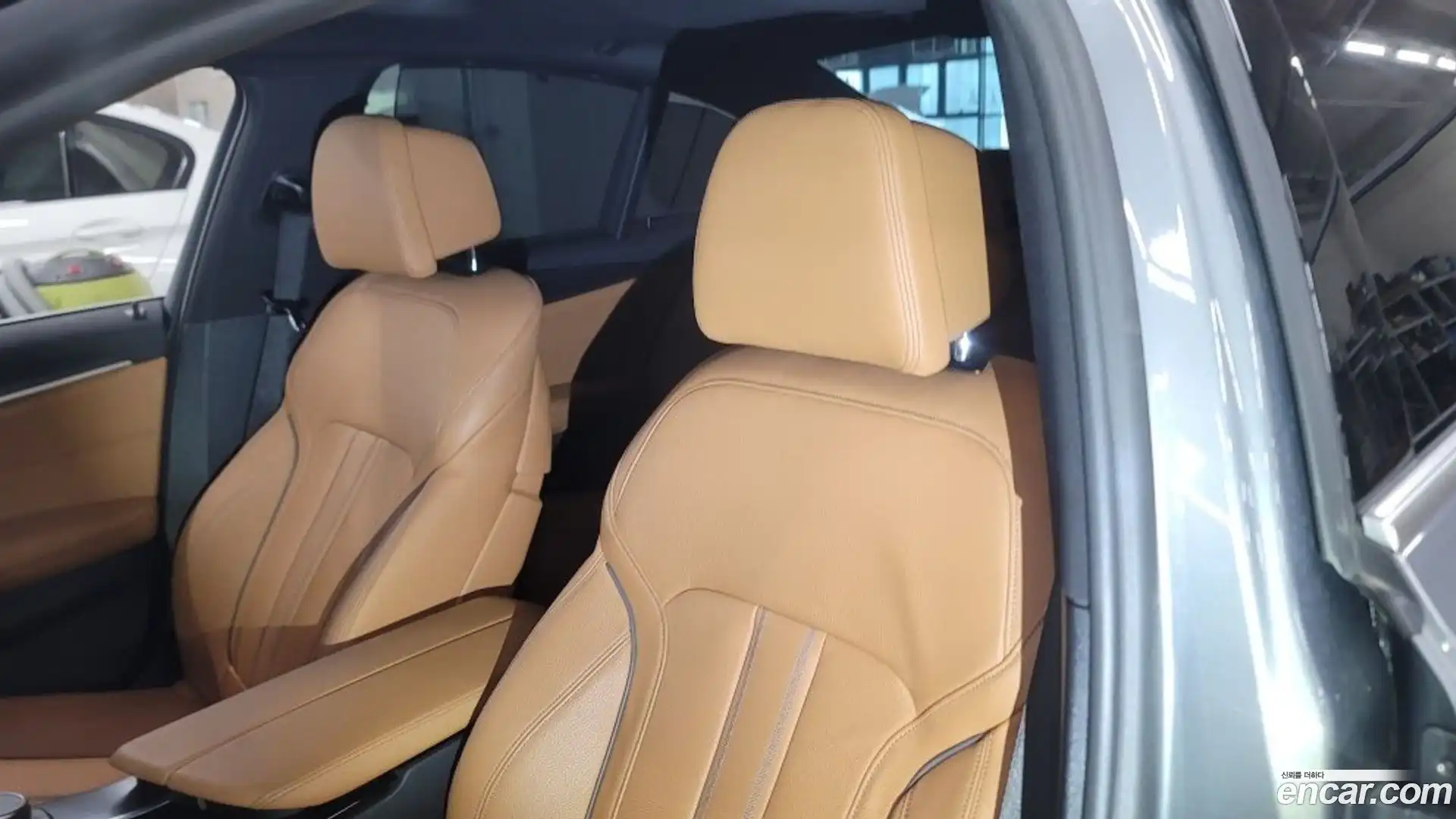5-Series BMW 2023.2-INNER-010