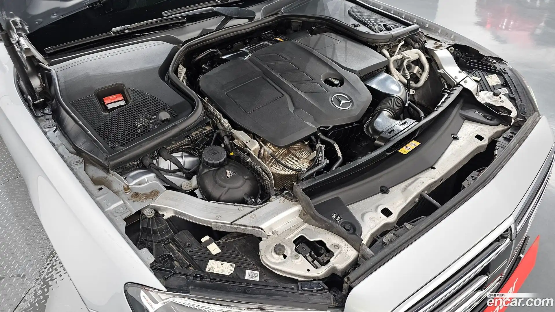 E-Class Mercedes-Benz 2021.8-OUTER-006