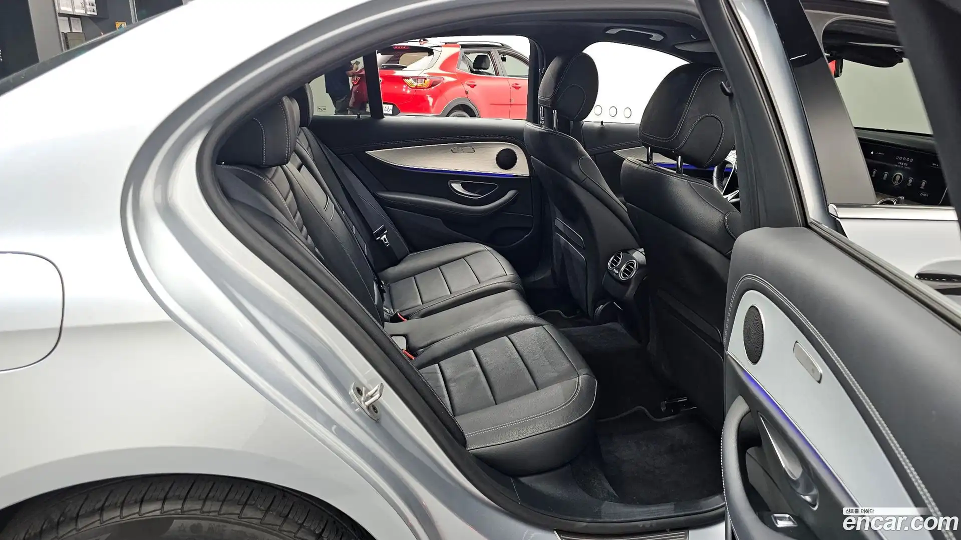 E-Class Mercedes-Benz 2021.8-OPTION-015