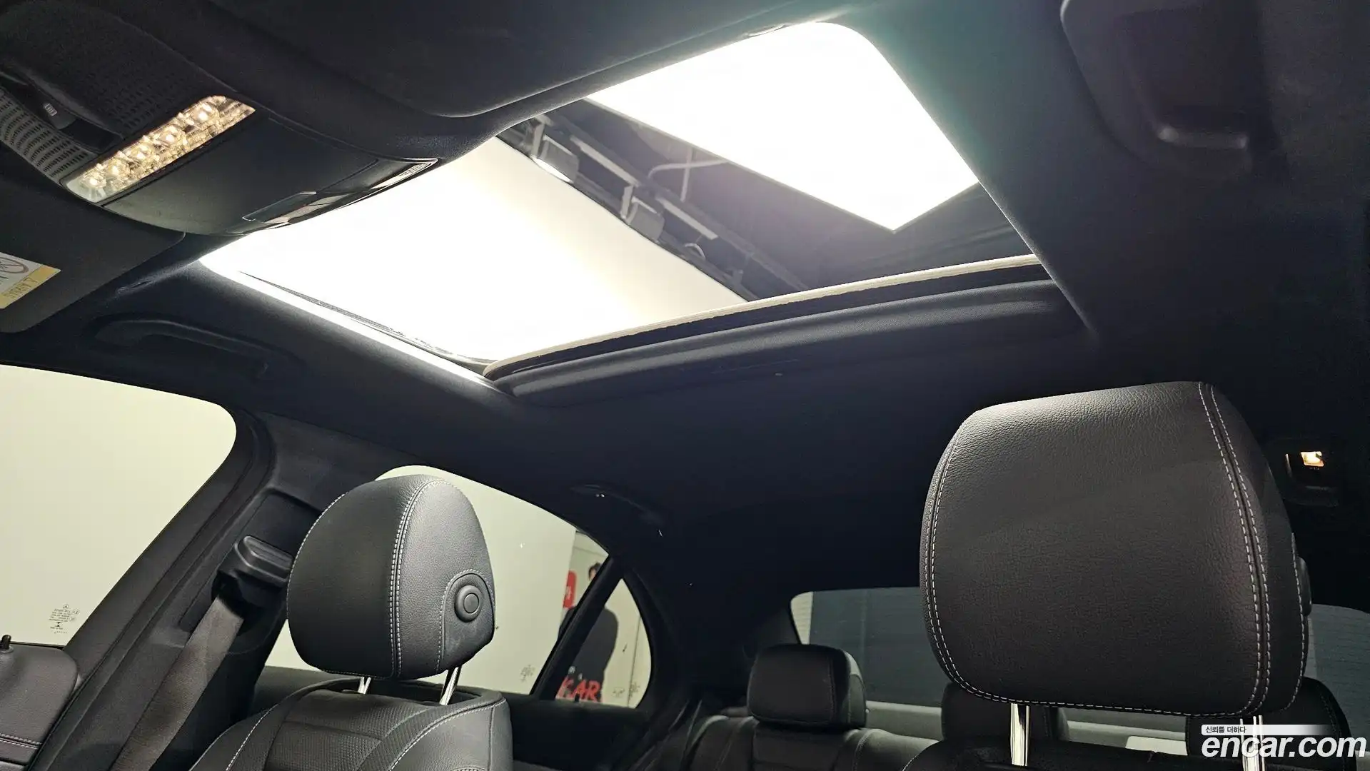 E-Class Mercedes-Benz 2021.8-OPTION-022