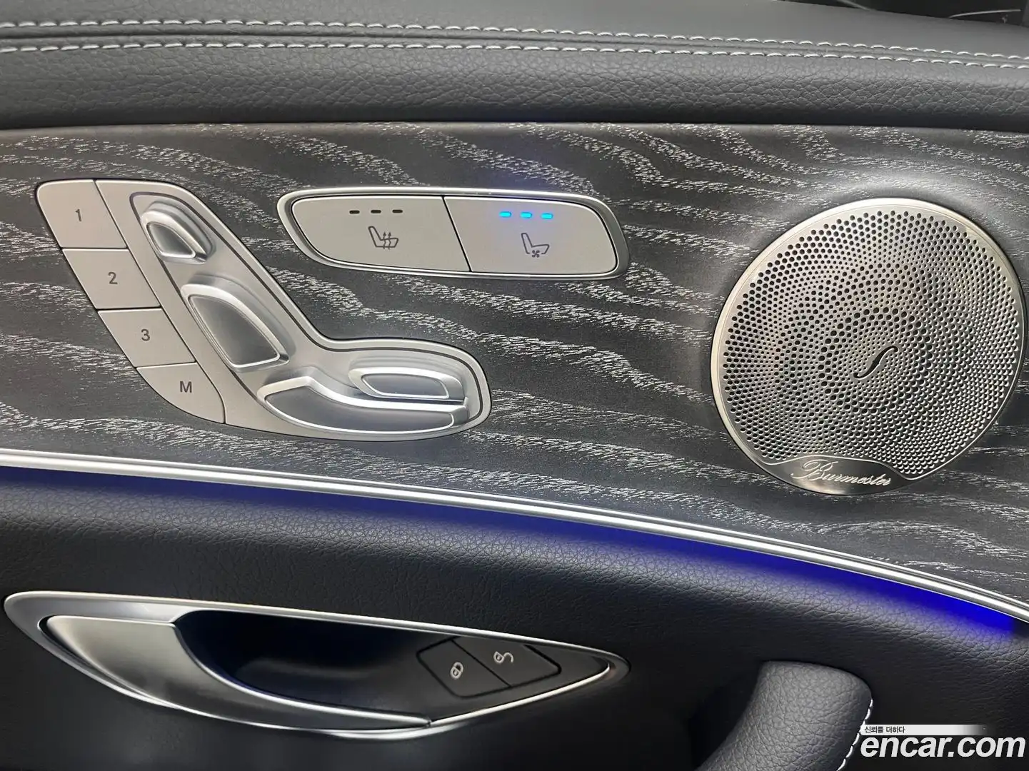E-Class Mercedes-Benz 2022.3-INNER-010