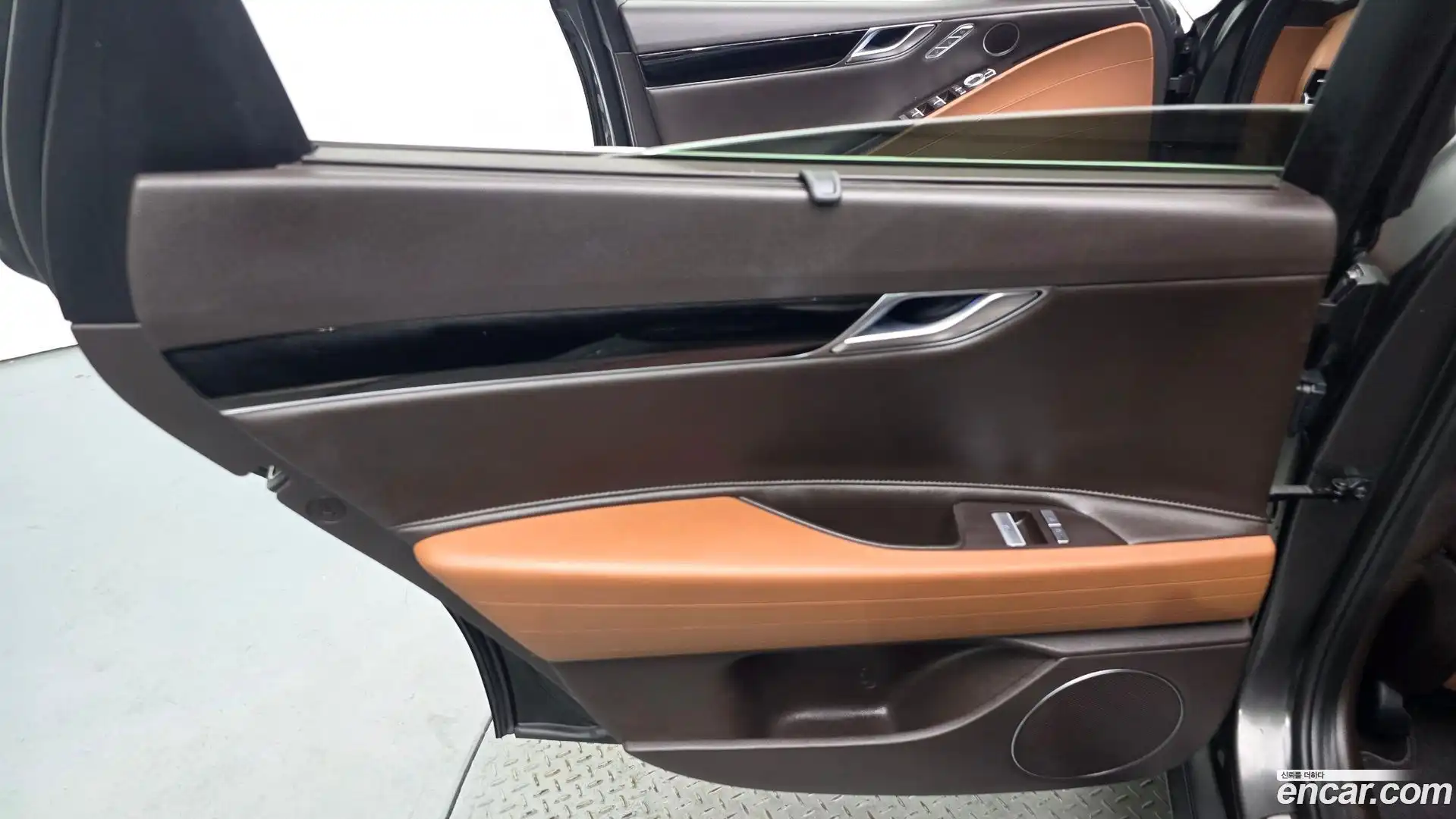 G80 Genesis 2021.9-INNER-035