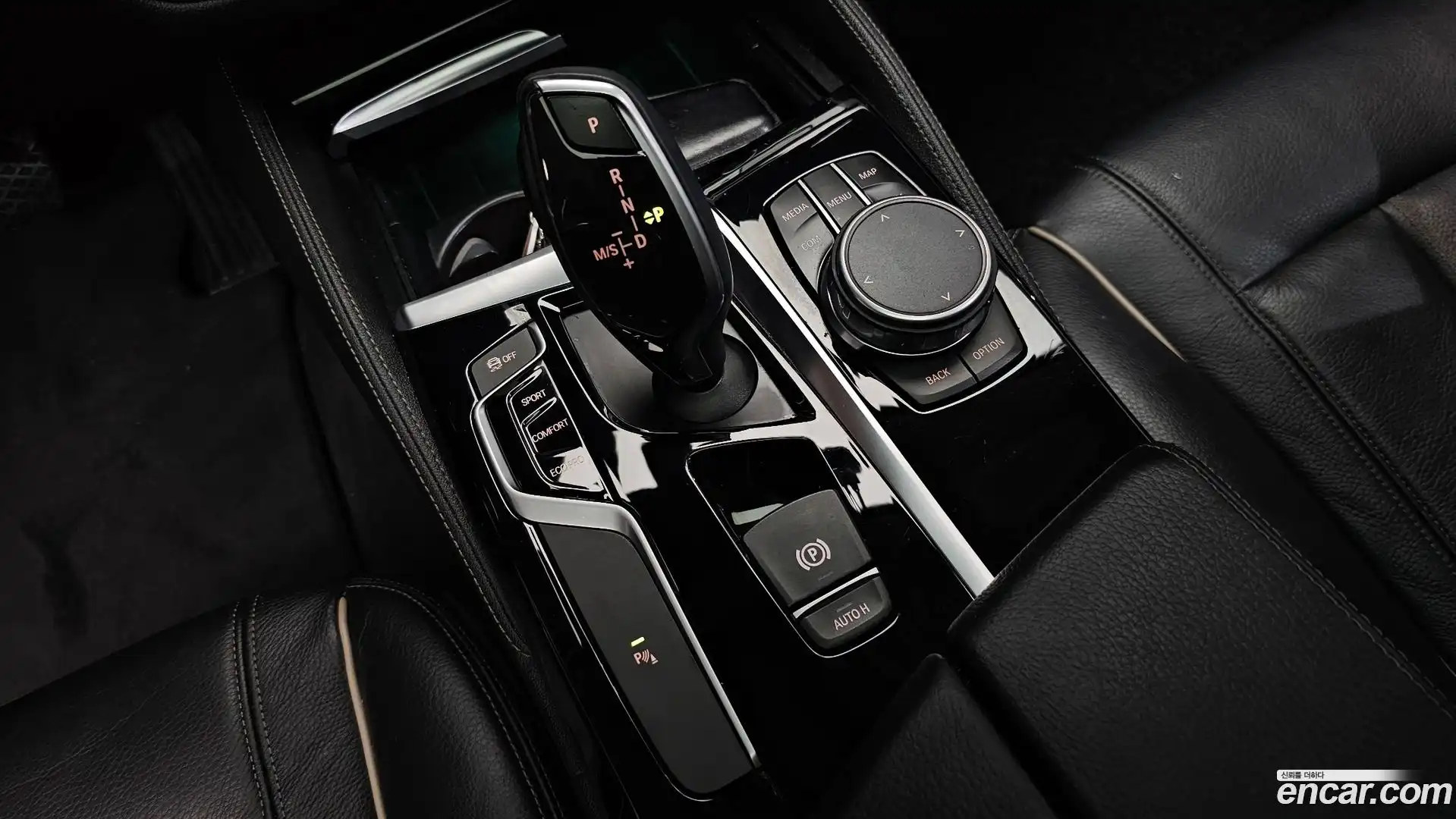 5-Series BMW 2018.11-INNER-009