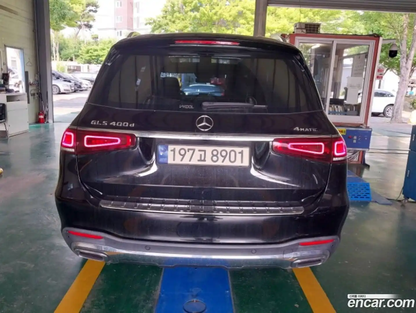 GLS-Class Mercedes-Benz 2021.1-OUTER-003