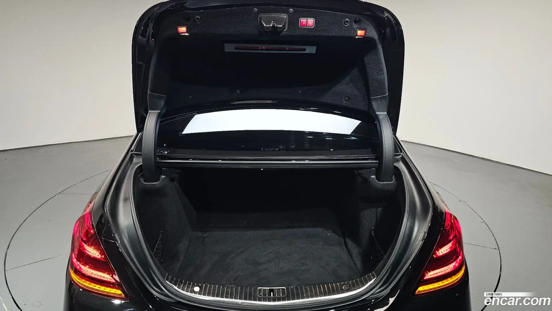 S-Class Mercedes-Benz 2018.7-OPTION-024