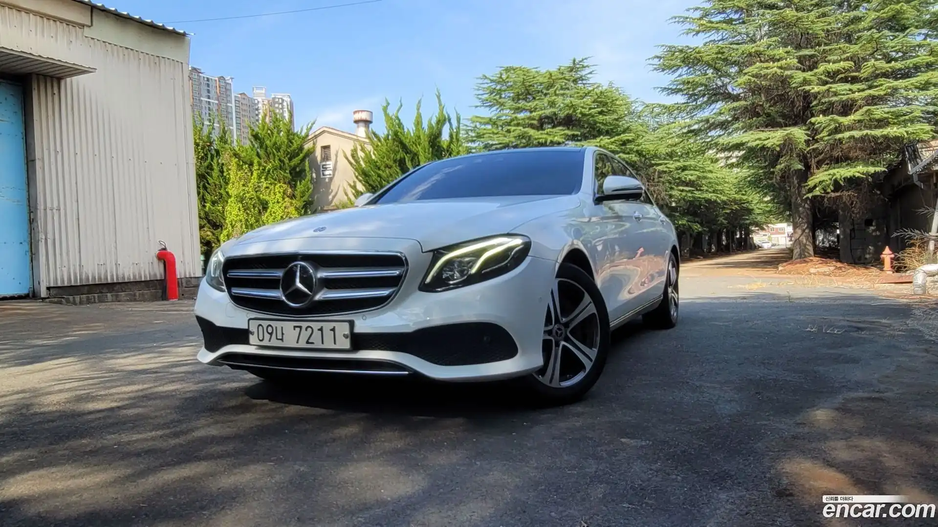 E-Class Mercedes-Benz 2017.4-OUTER-001