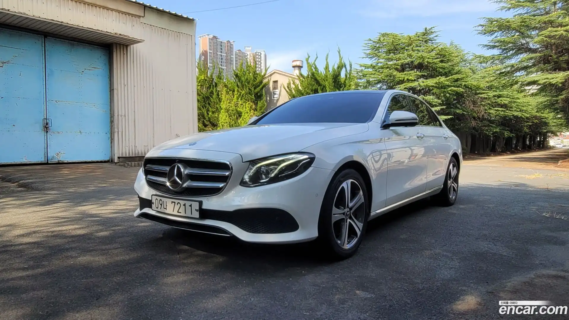 E-Class Mercedes-Benz 2017.4-OUTER-002