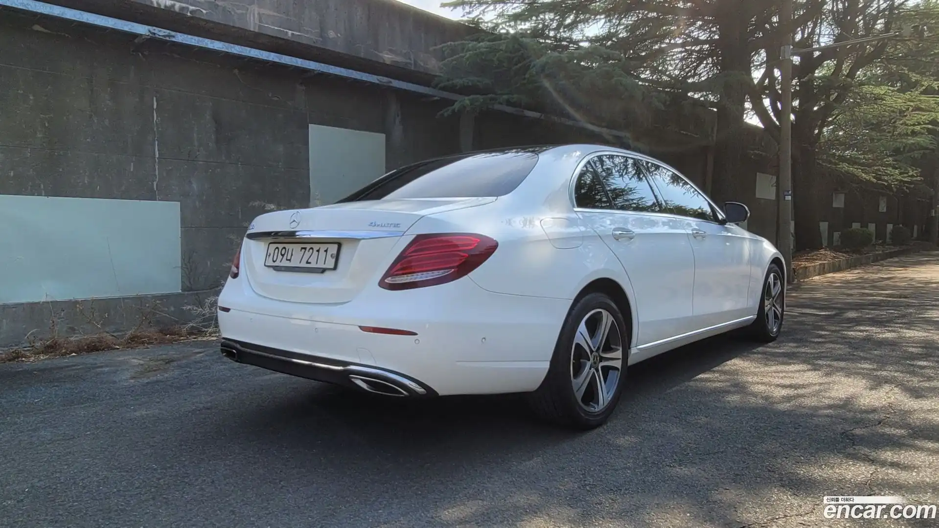 E-Class Mercedes-Benz 2017.4-OUTER-006
