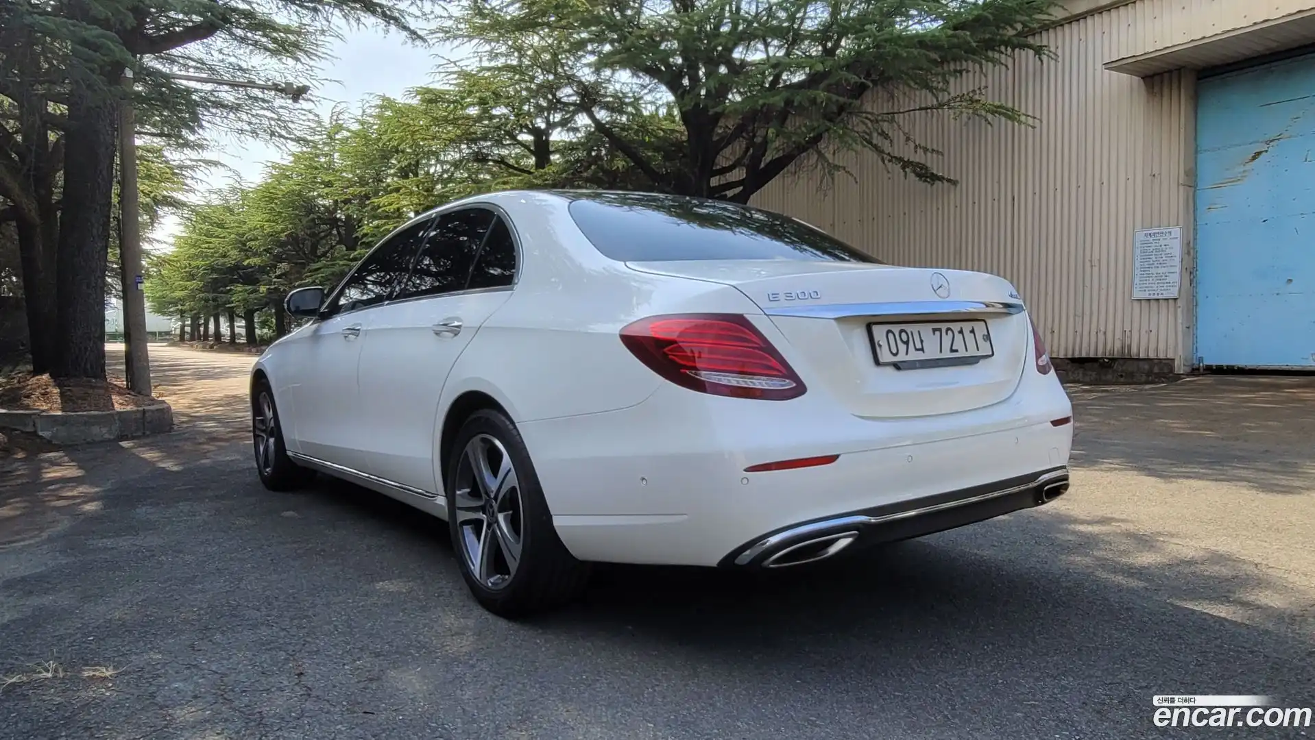E-Class Mercedes-Benz 2017.4-INNER-008